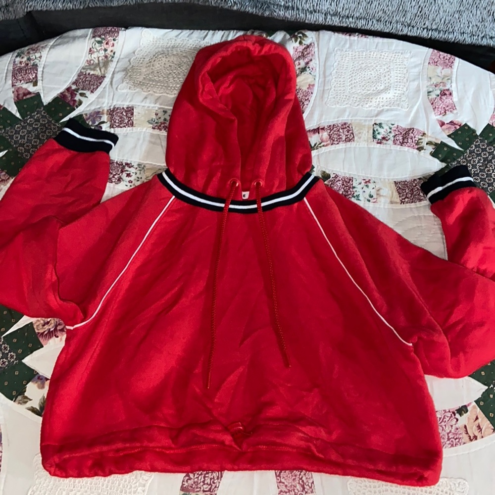 Red Garage Crop top hoodie